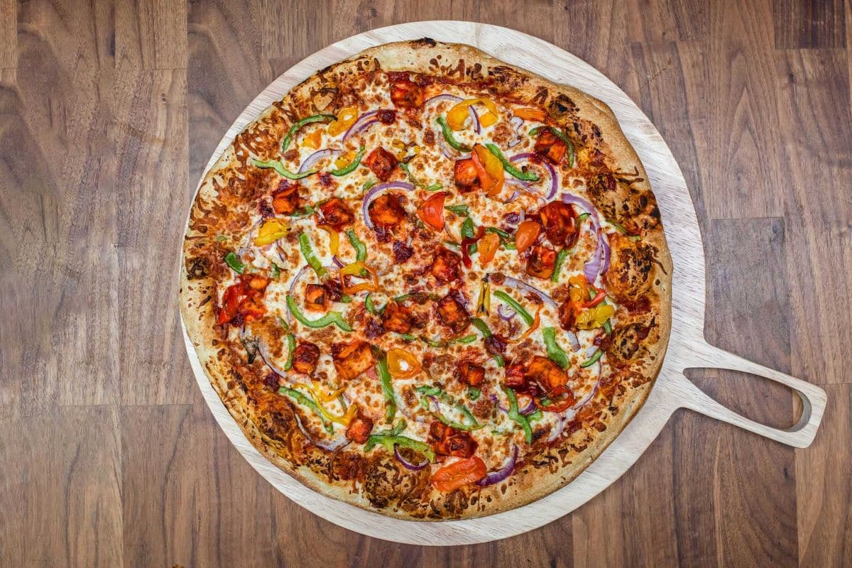 Tandoori Paneer Pizza (14" Large)