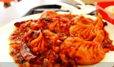 Szechuan Chicken Momo