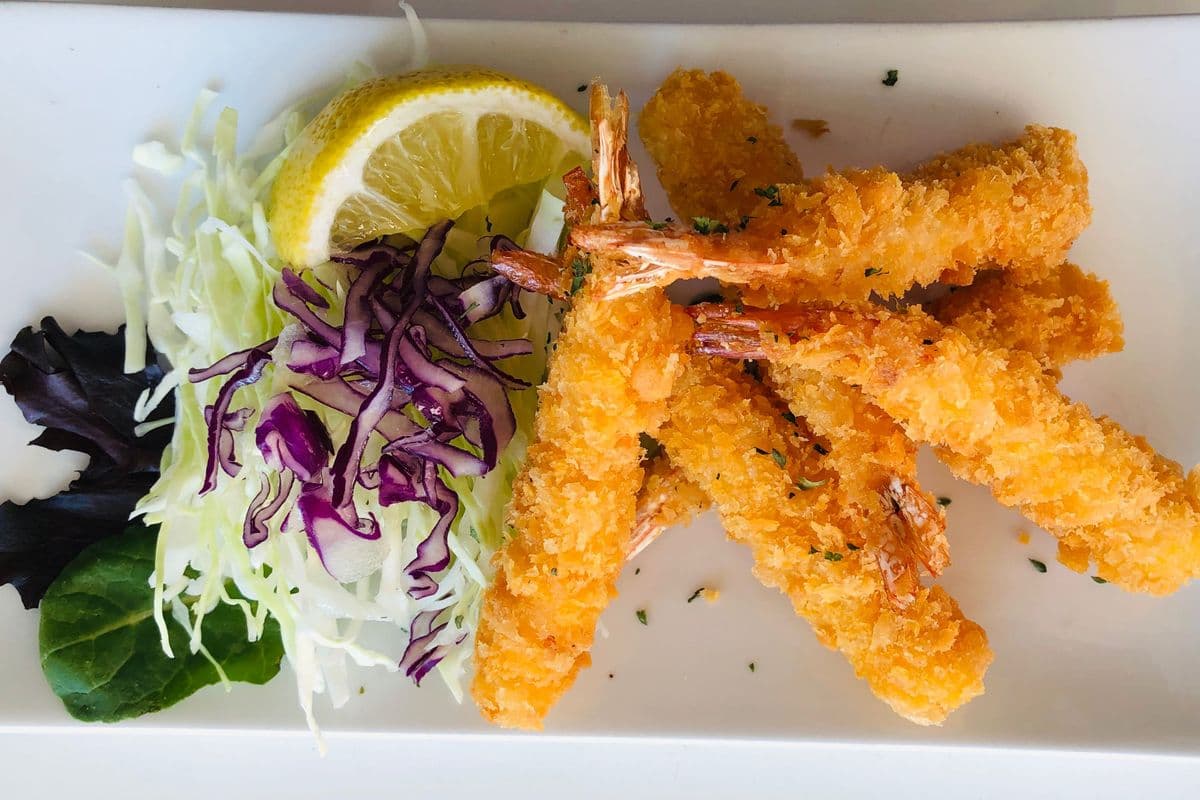7.Salade crevette frits tempura (6 mcx) / Tempura Fried Shrimp Salad (6 pcs)