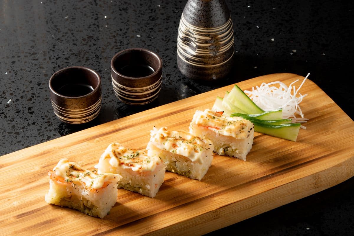 Flame-Torched Basil Shrimp Sushi (4pcs) (A618)