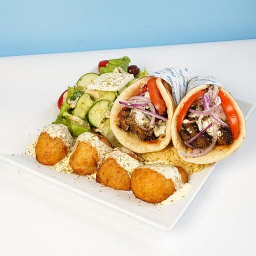 Assiette souvlaki porc 2 pitas / Pork Souvlaki Plate 2 Pitas