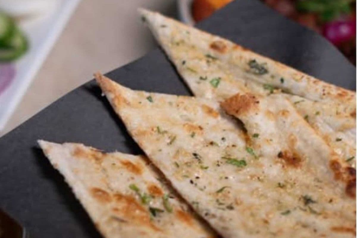 Smashed Garlic Naan