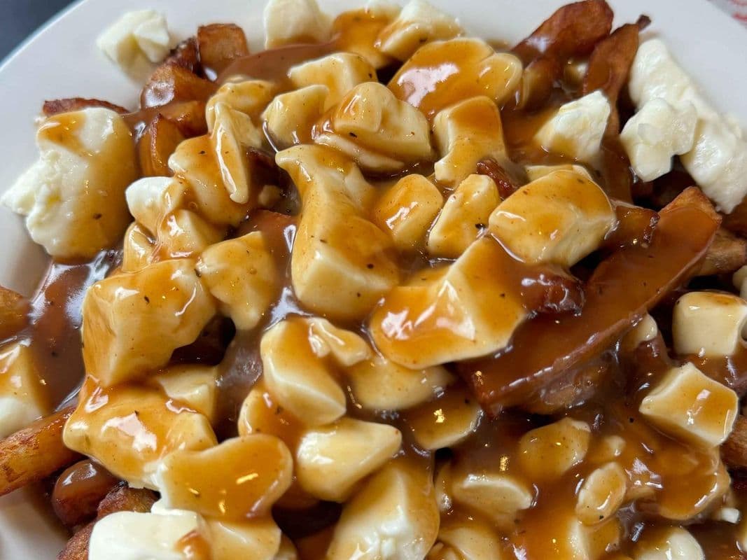 Reguliere Poutine Poivrée Ancienne