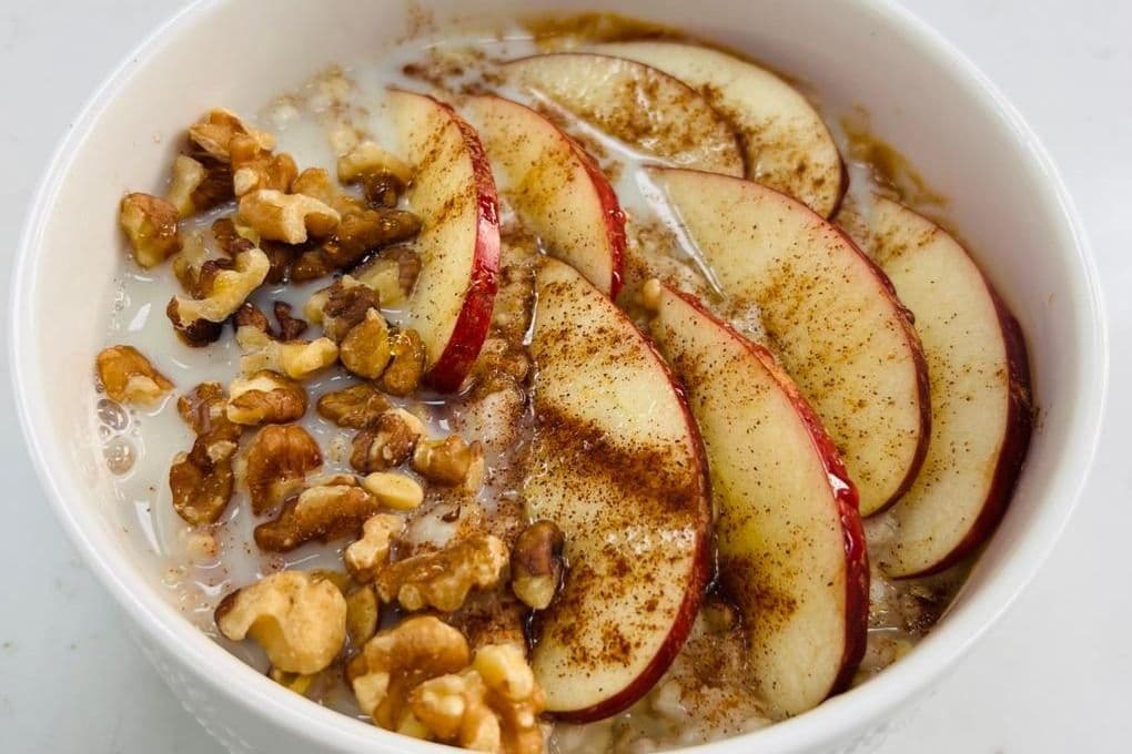 Apple Cinnamon - Oatmeal Bowl