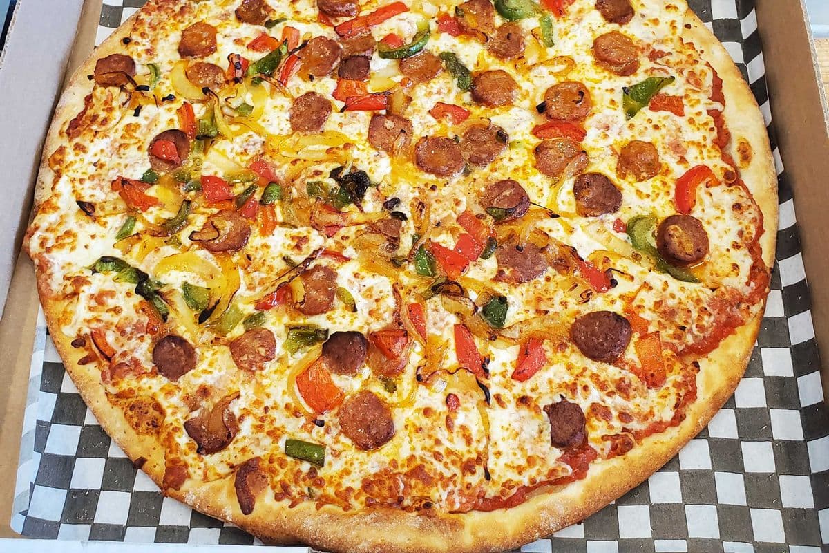 Small Italian Sausage and Peppers Pizza