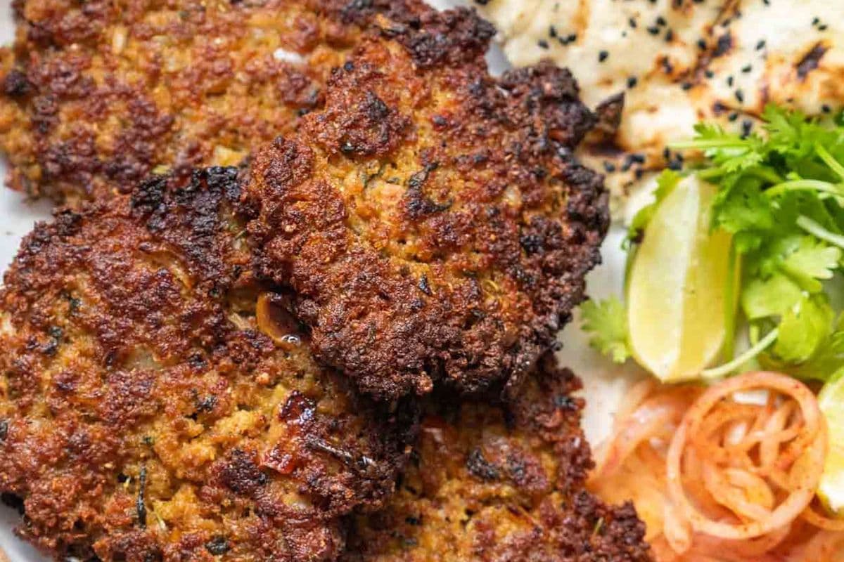 Chicken Hará Bhara Kebab with Naan