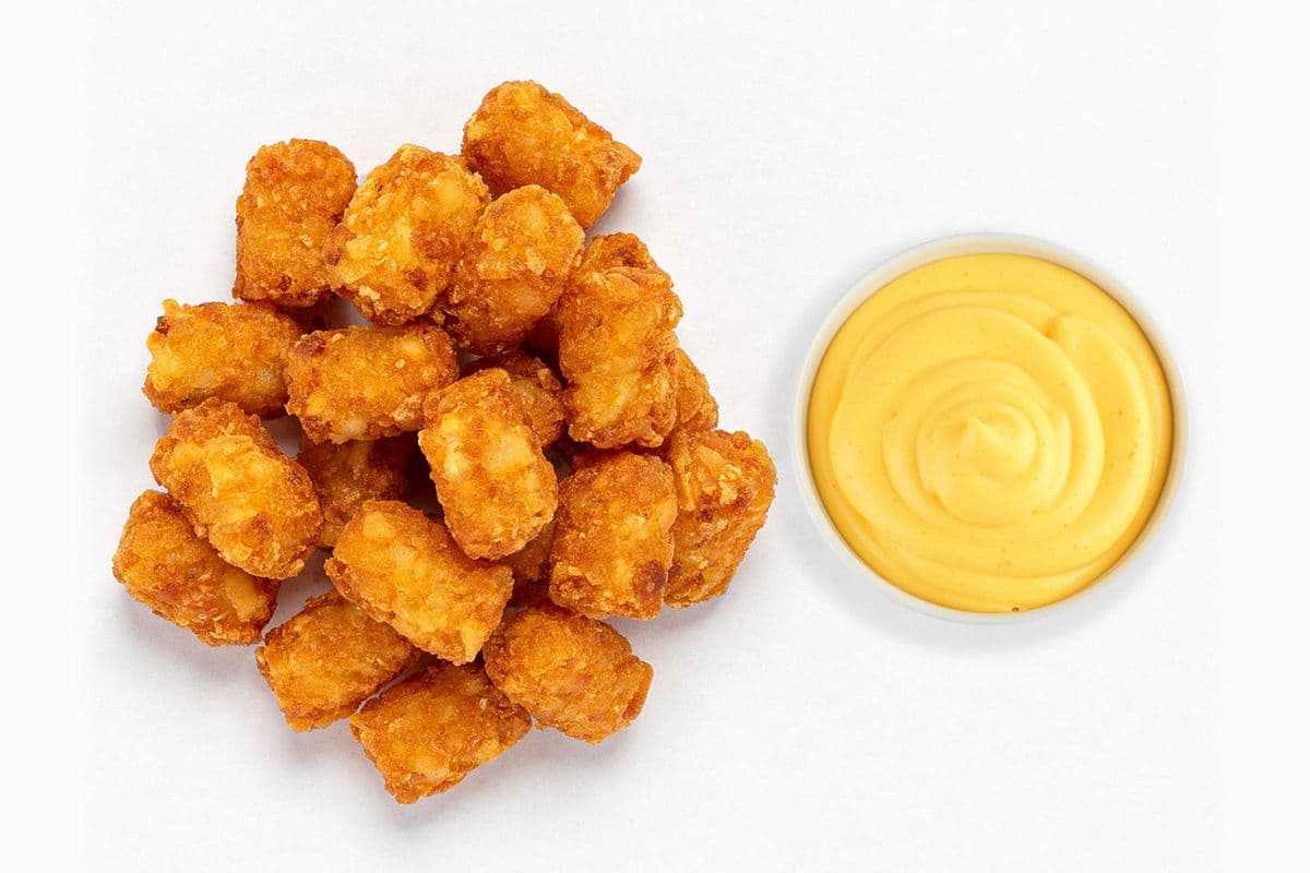 Seasoned Tots and Spicy Beer Cheese Dip