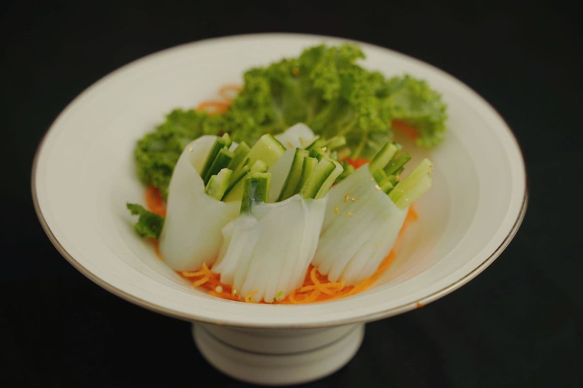Squid Sashimi (3 pcs)