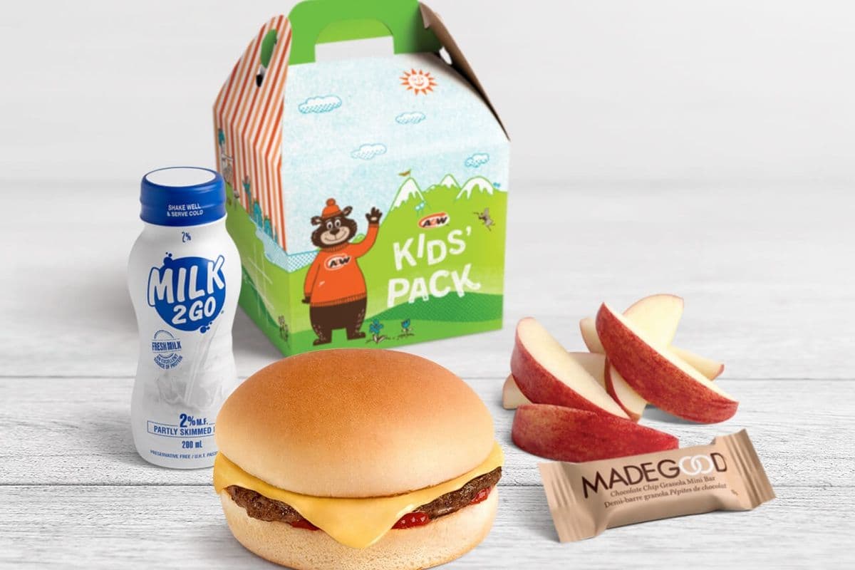Buddy Burger pour enfants avec du fromage cheddar / Buddy Burger with Cheese Kids' Pack