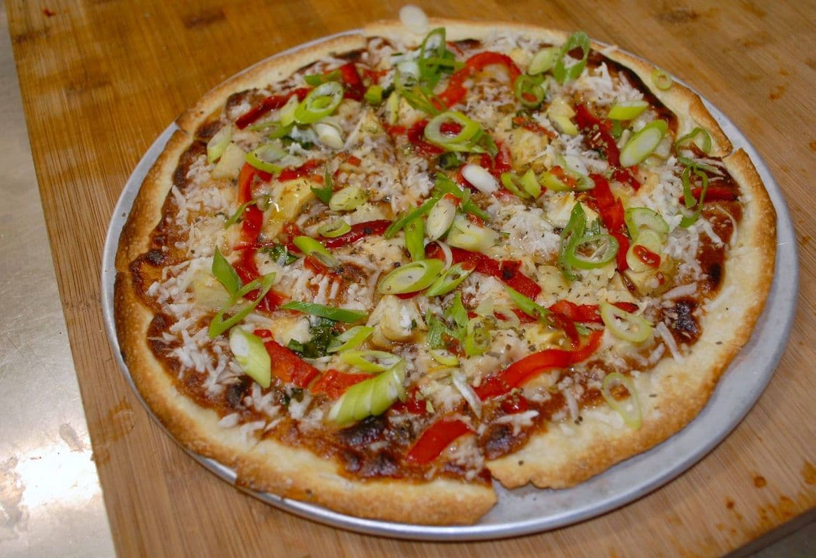 Pizza thaï végétalienne