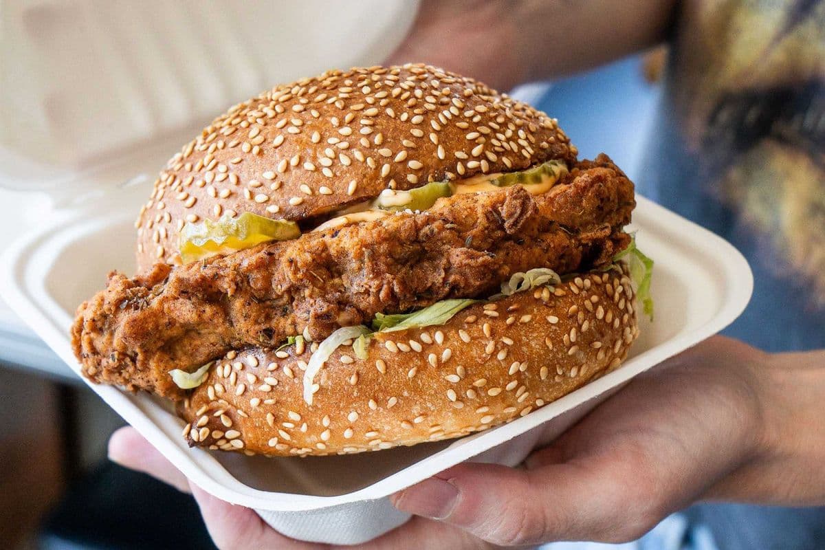 Fried Chicken Sandwich (Vegan)