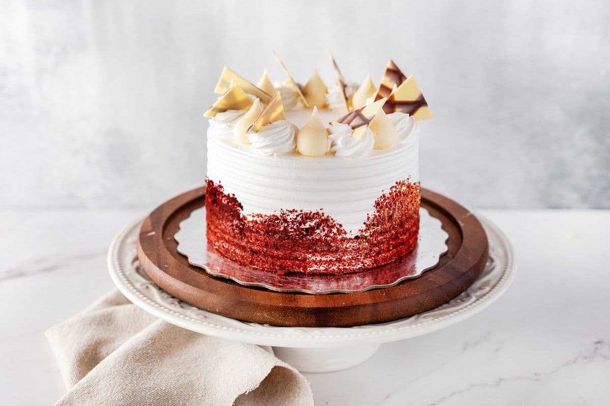 Red Velvet Cream Cheese Cake 6"
