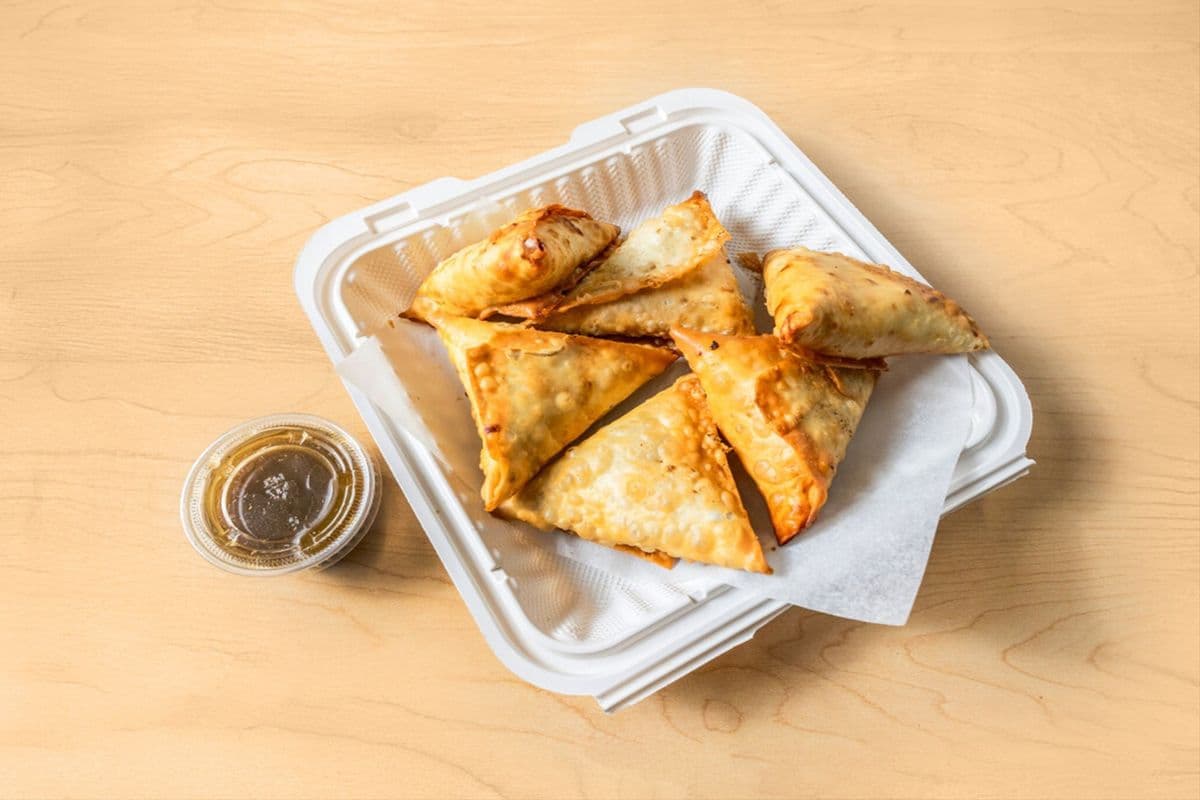 Chicken Samosa (6 Pcs)
