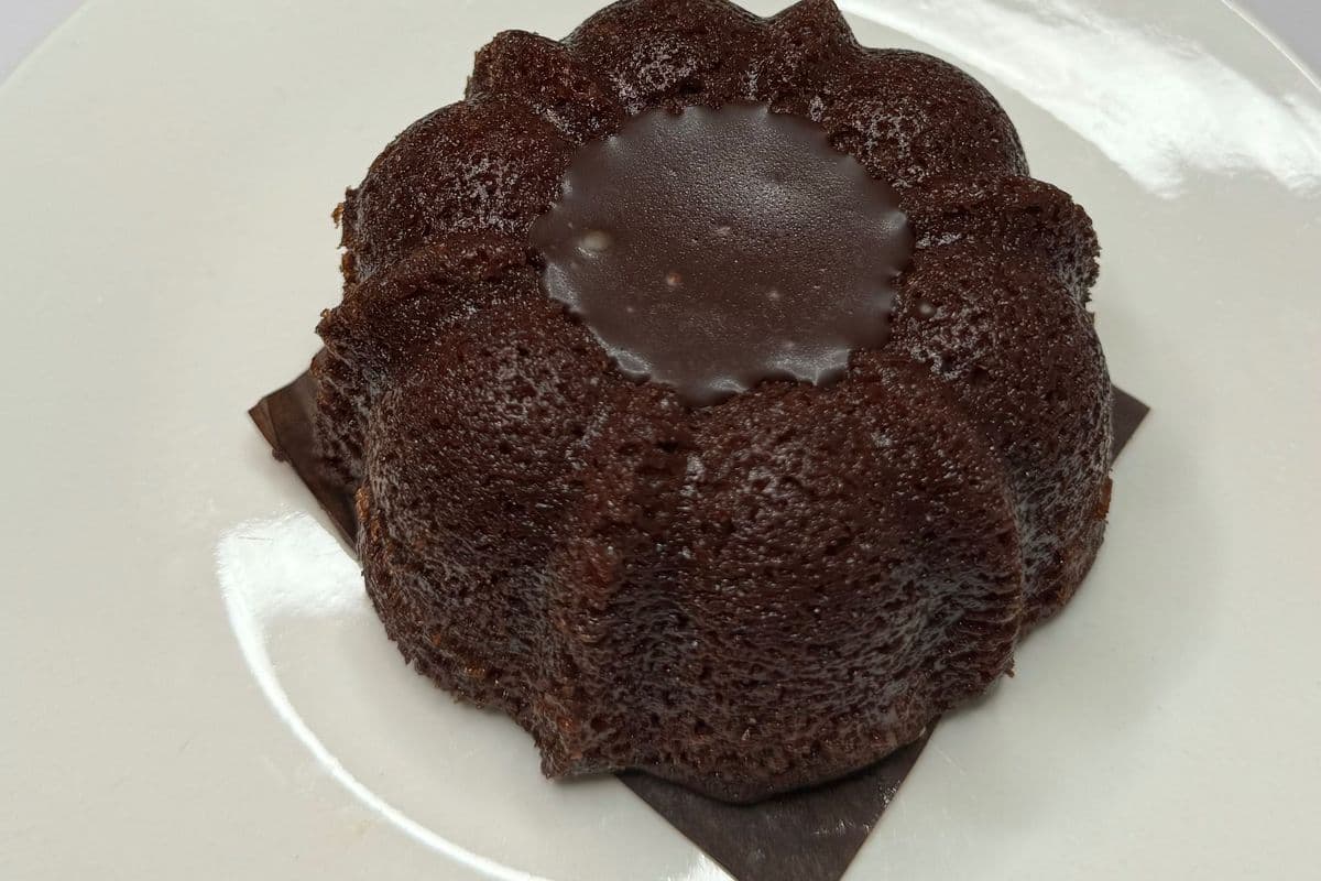 Chocolate lava cake