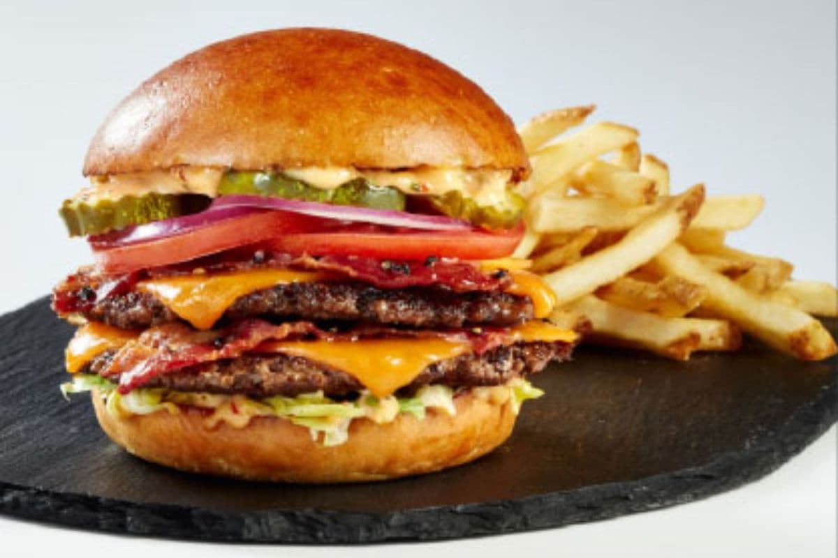 Maple Bacon & Cheddar Smash Burger