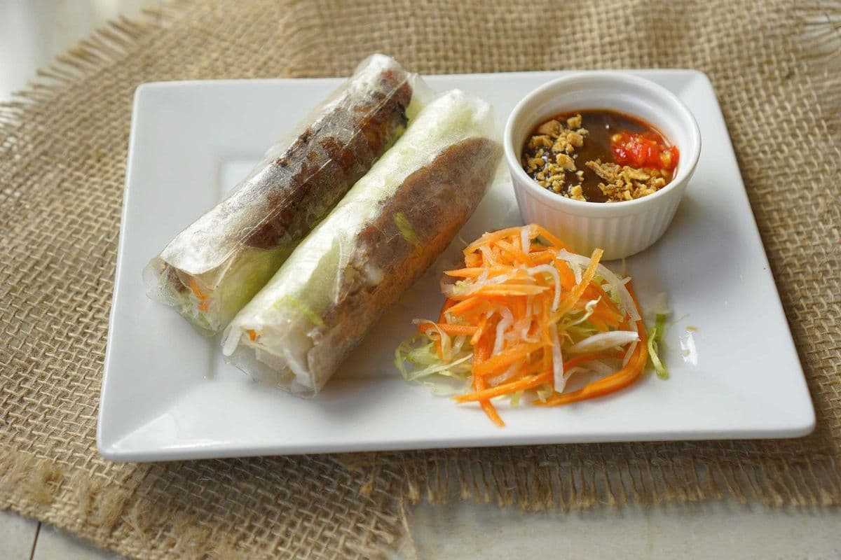 A2. Grilled Pork Fresh Roll (2pcs) / Gỏi Cuốn Thịt Heo Nướng