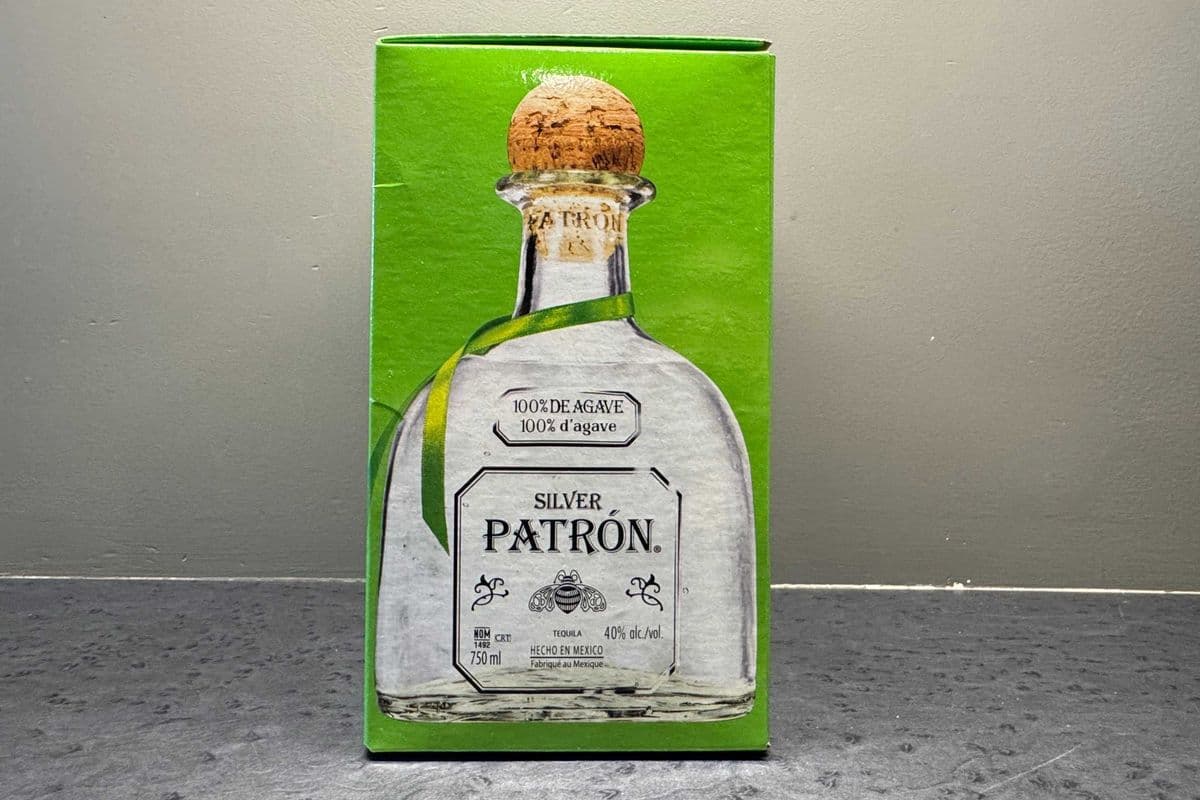 Patrón Silver Tequila Bottle (1 x 750 ml)