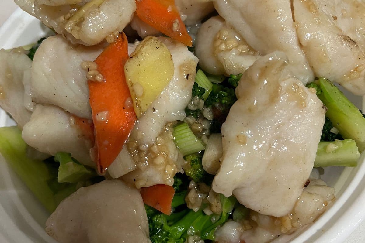 Broccoli with Cod Fillet鱼片百加利