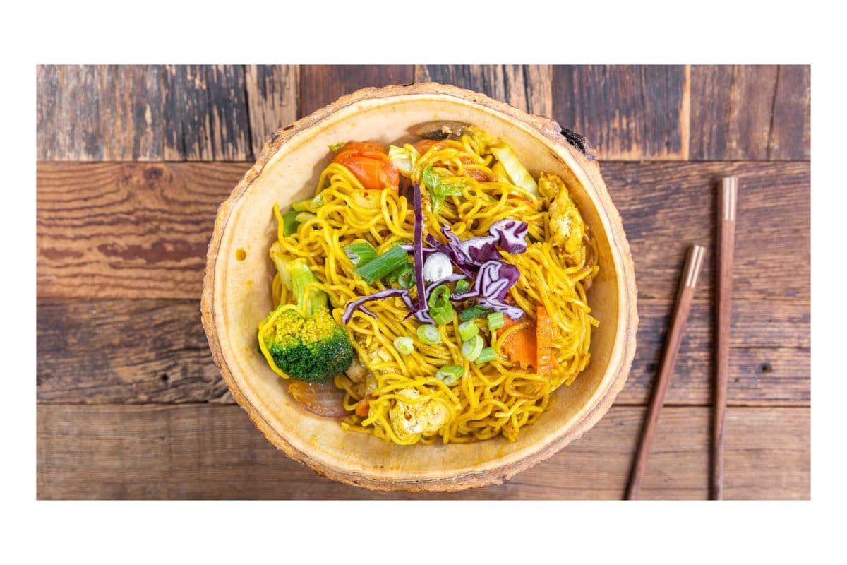 Tibetan Fried Spicy Noodles (Noodles Contain Gluten)