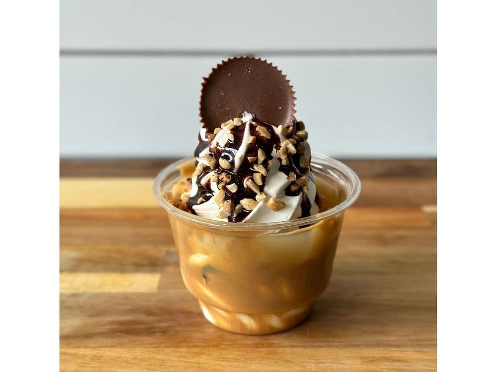 Reese's PB & Chocolate Sundae