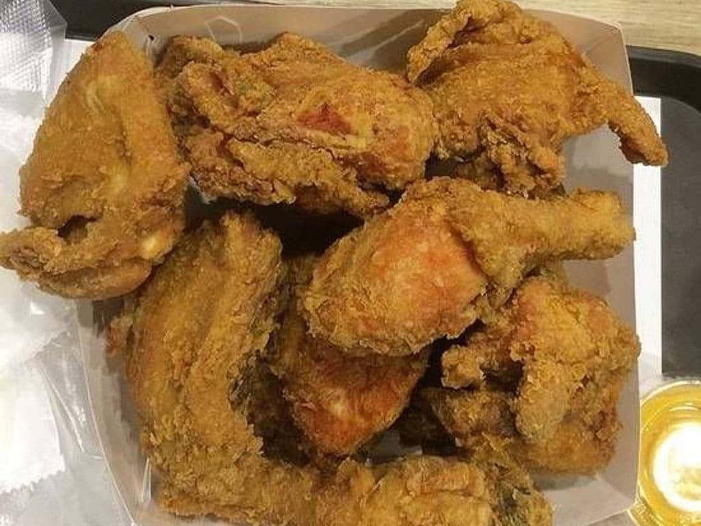 Honey Garlic Fried Chicken Bone In (꿀 마늘/蜂蜜黃油炸雞)