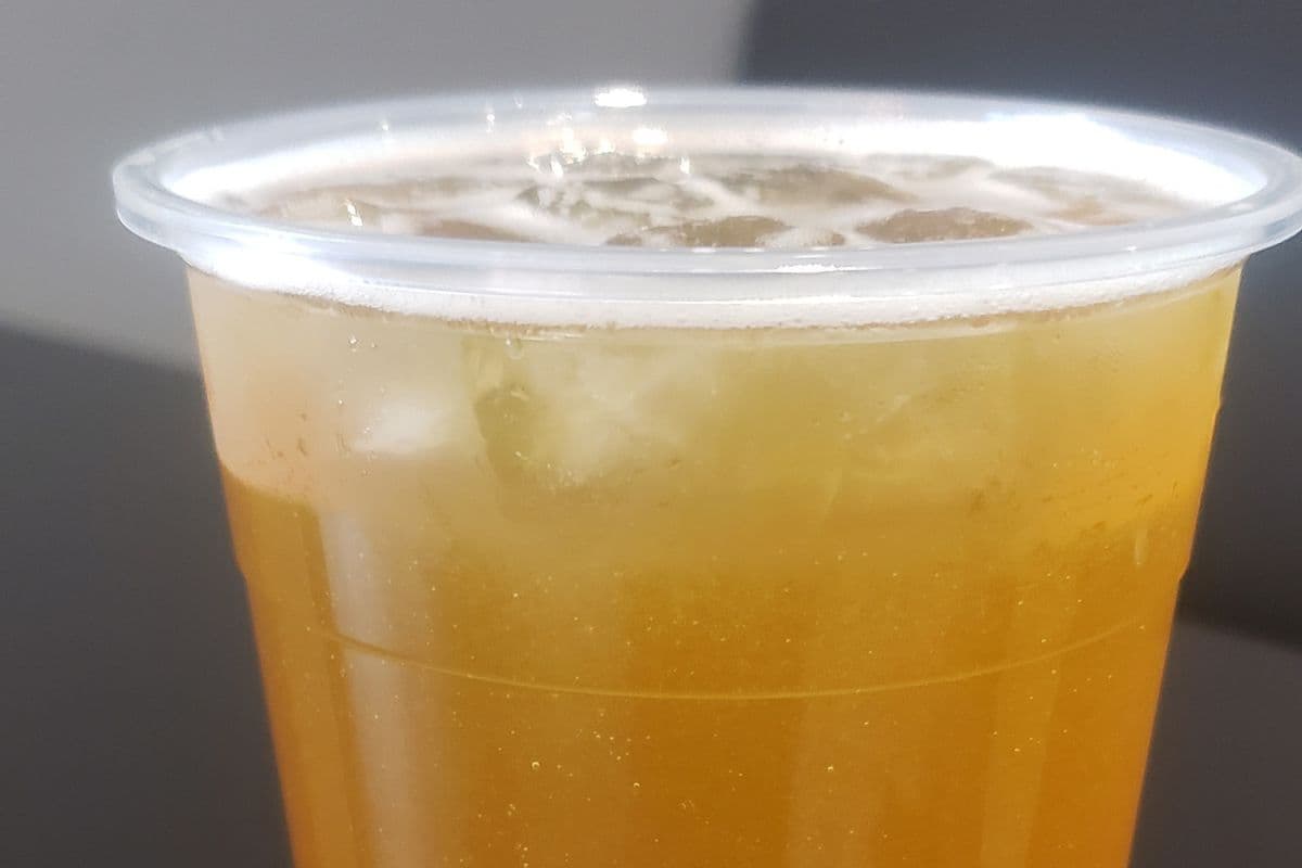 Pineapple Tea (23 oz)