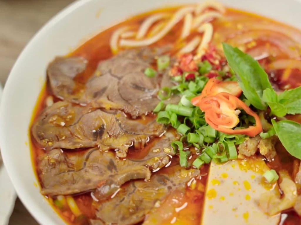 (53)- Hue Soupe