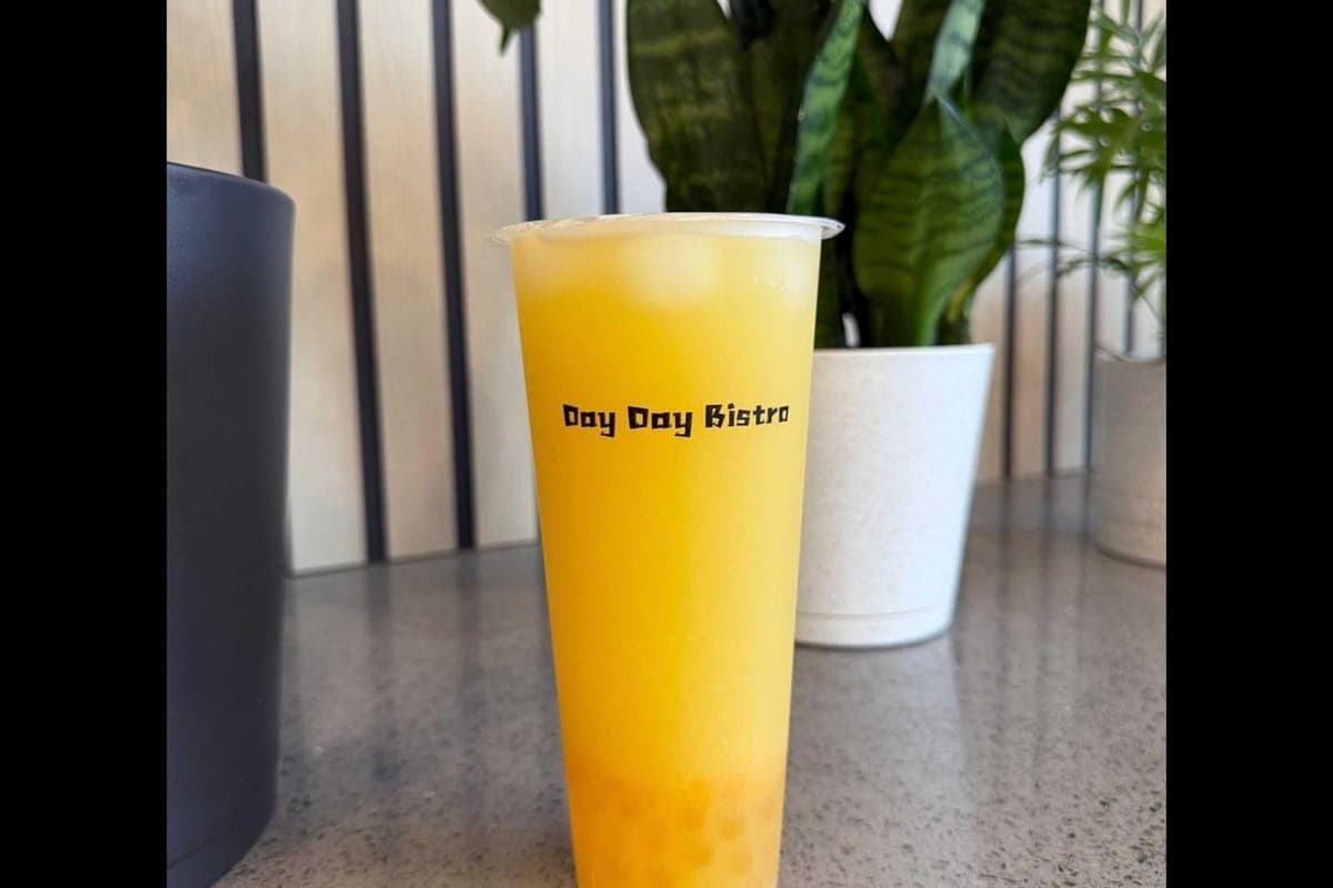 Mango Yogurt Drink with Mango Popping Pearls (700 ml)
