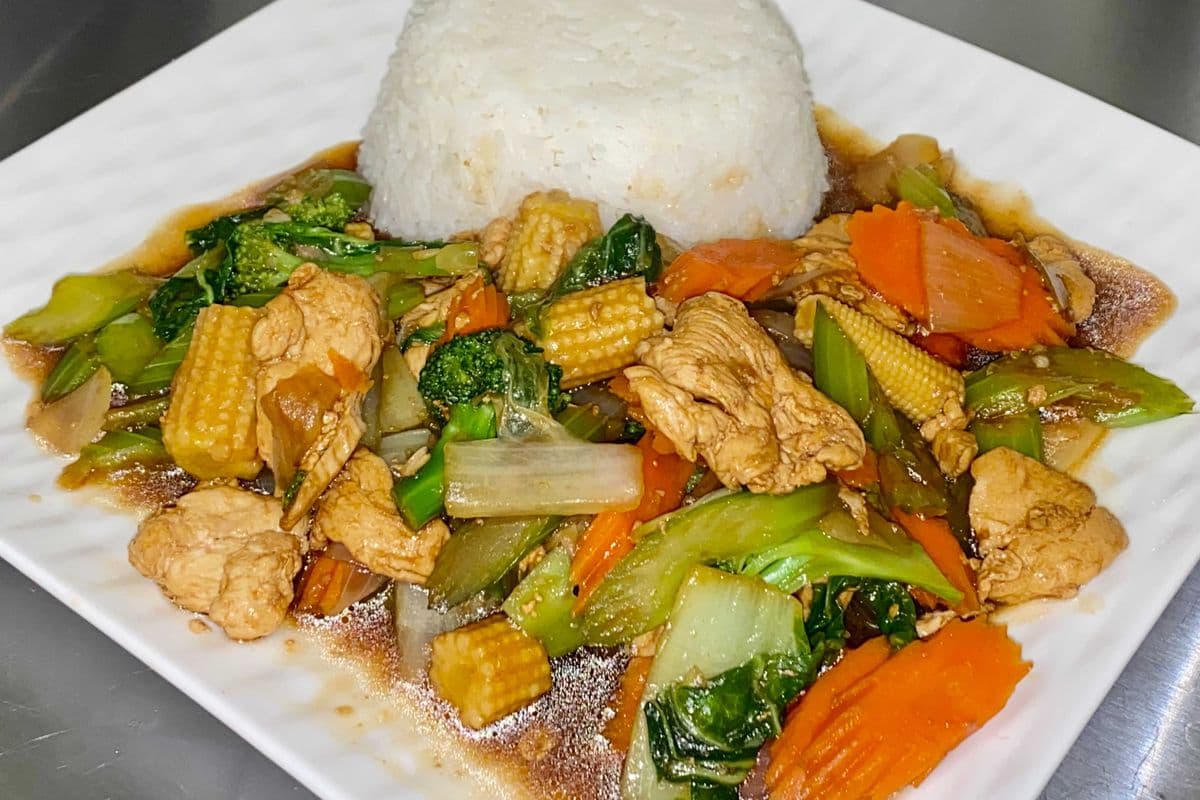#12 Pad Ruam Mit - Mixed Vegetables