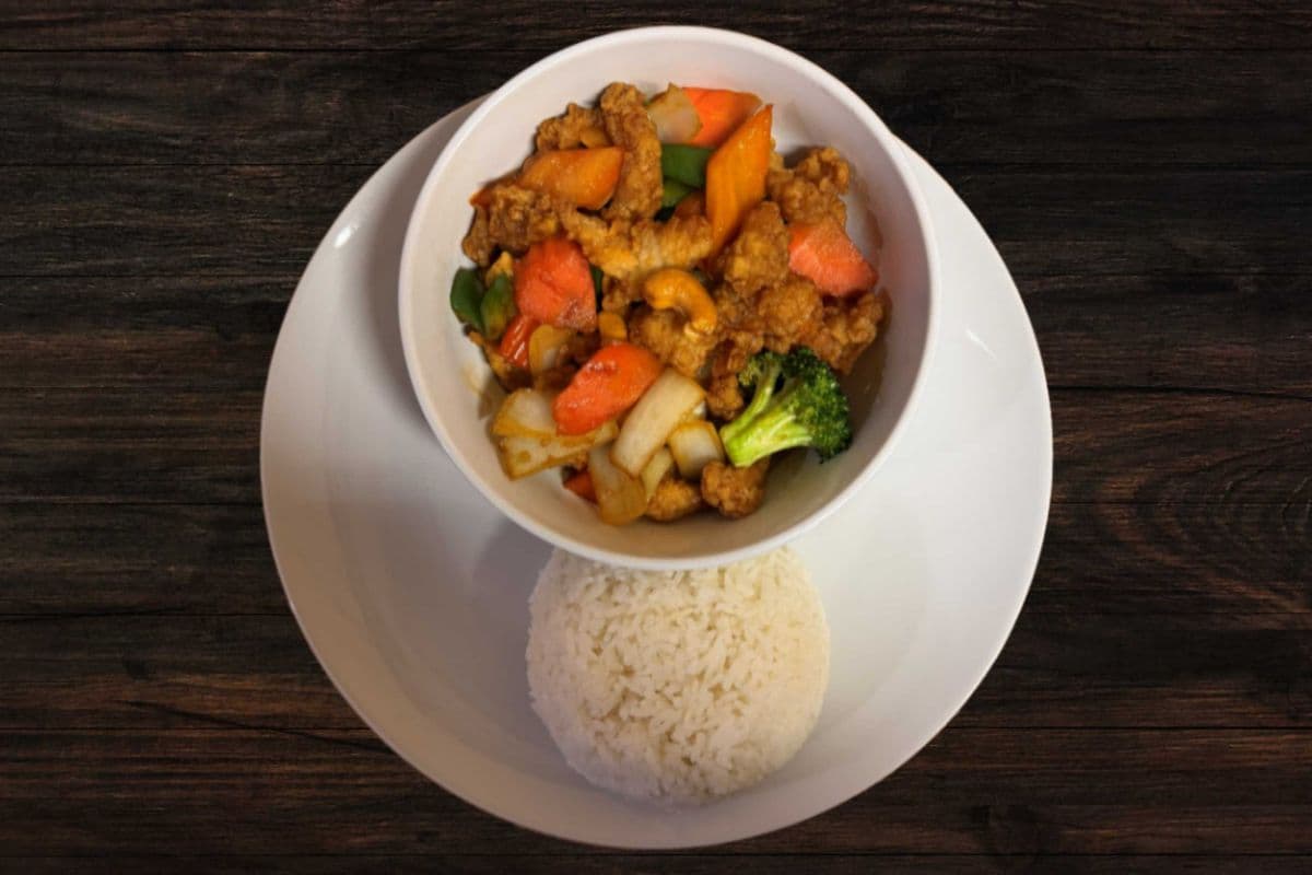 9. Chicken Cashew Nut