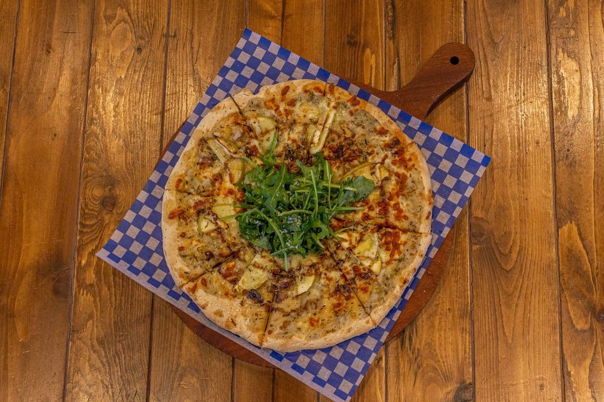 Brie and Apple Pizza