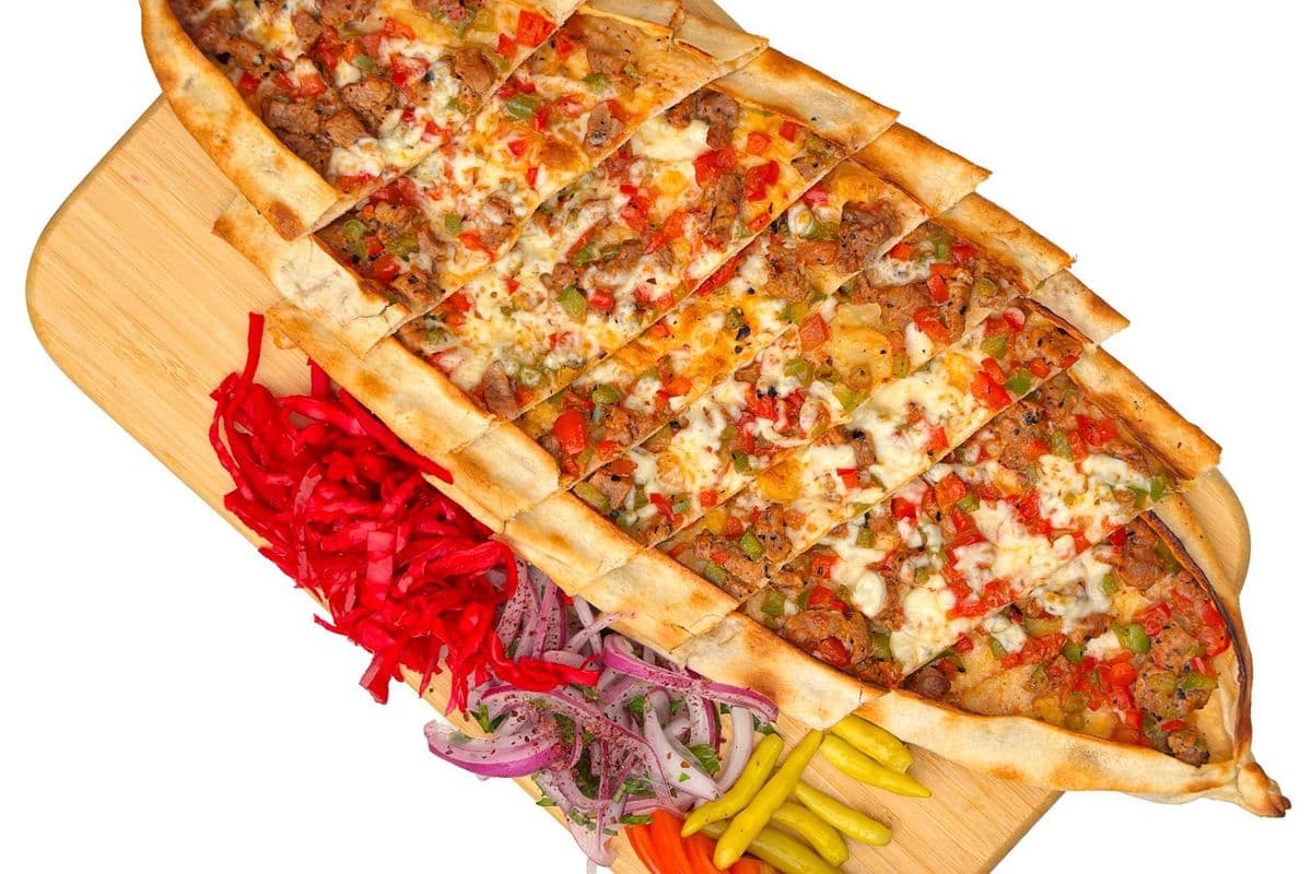Diced Meat Mozzarella Pide