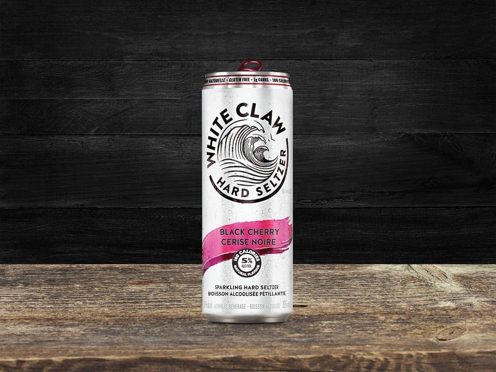 White Claw Black Cherry Hard Seltzer (355 ml)
