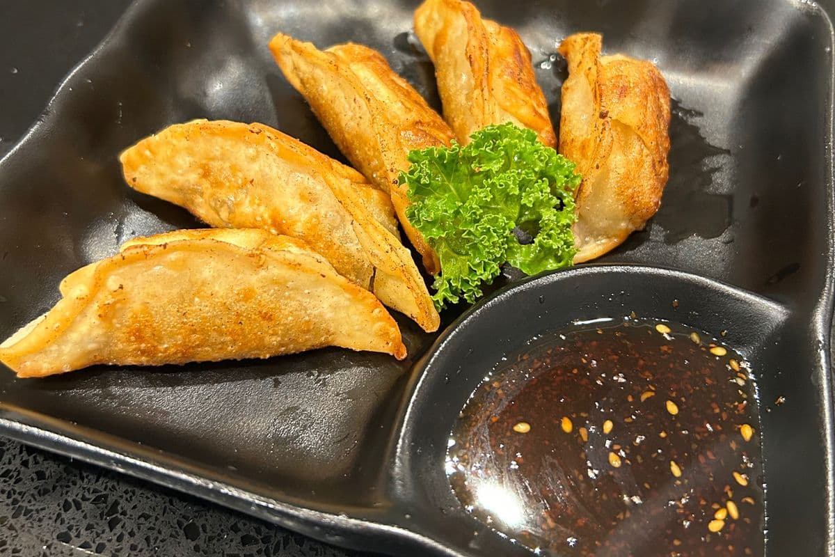 Pan-Fried Pork Gyoza (5 pcs)