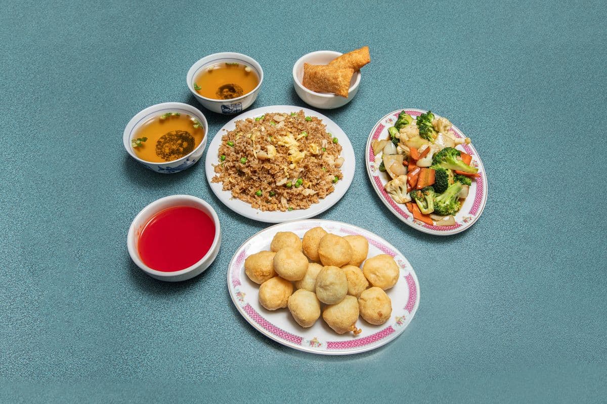161. Dinner For 2