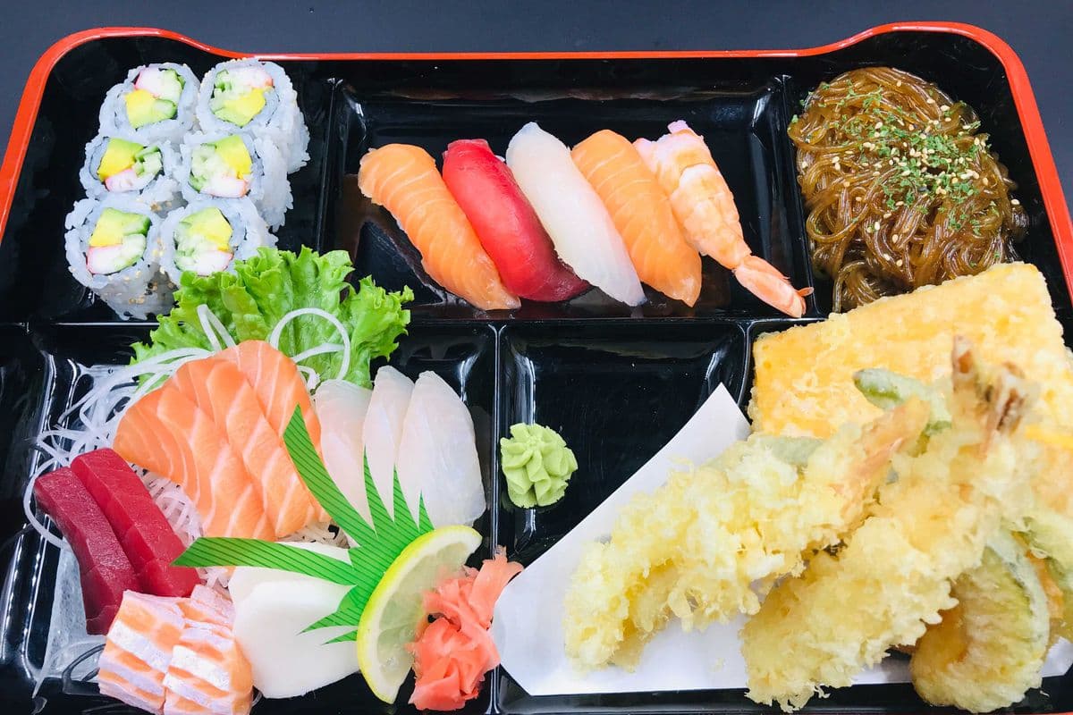 --Kami Dinner Bento A