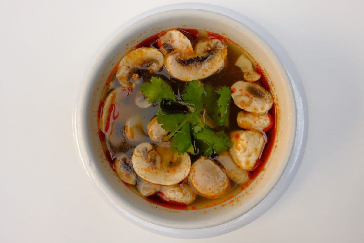 Hot & Sour Soup (Tom Yum)
