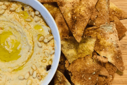 Pita and Hummus (3 oz)