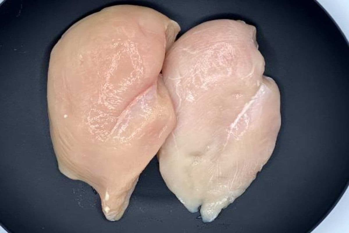 Fresh Chicken Breast (1 Lb)
