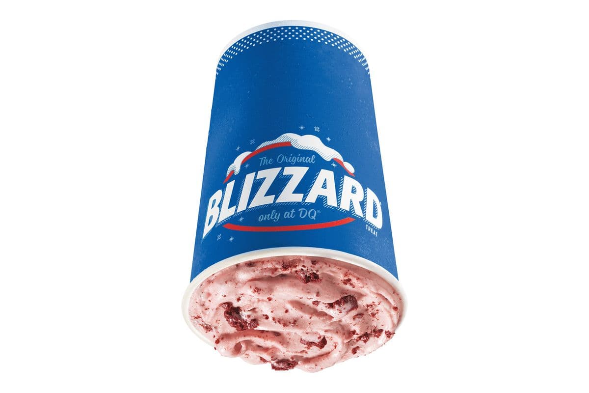 Red Velvet Cake Blizzard® Treat