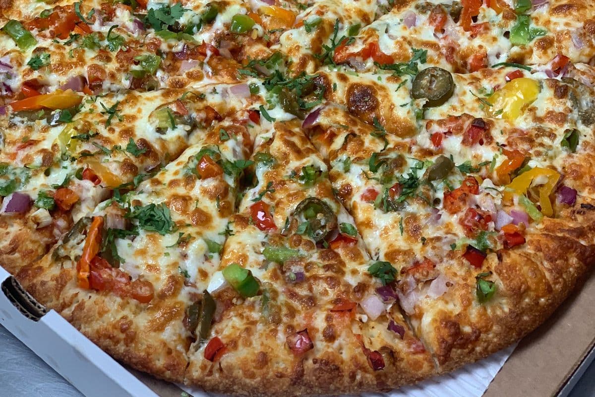 Small Hot and Spicy Veggie Pizza