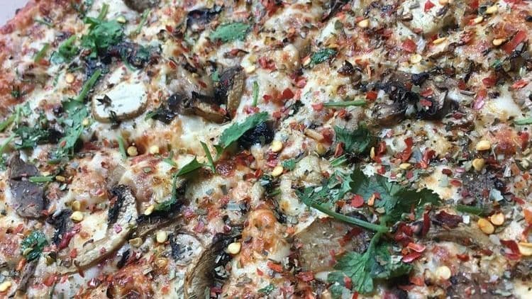 Deluxe Pizza