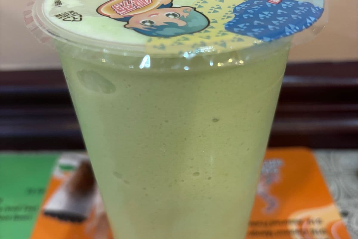 D7. Honeydew Milk Tea