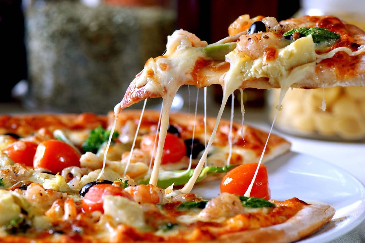 7. Large Vegetarian Pizza