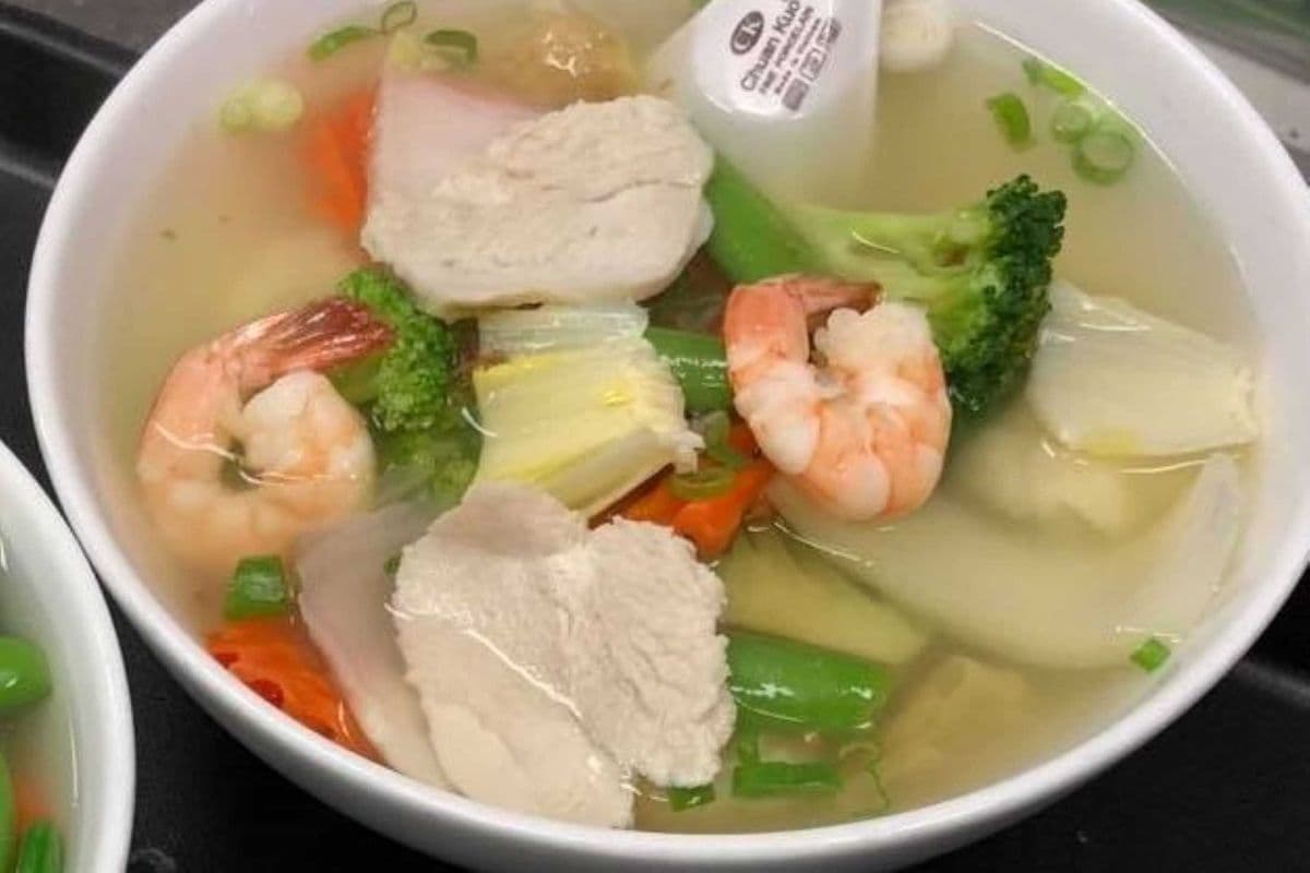 18. Wor Wonton Soup with Vegetables, Shrimp, and Chicken