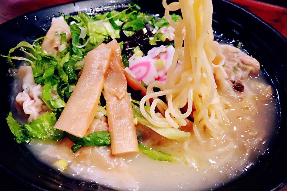 Pork and Shrimp Wonton Noodle Soup 骨汤三鲜馄饨面