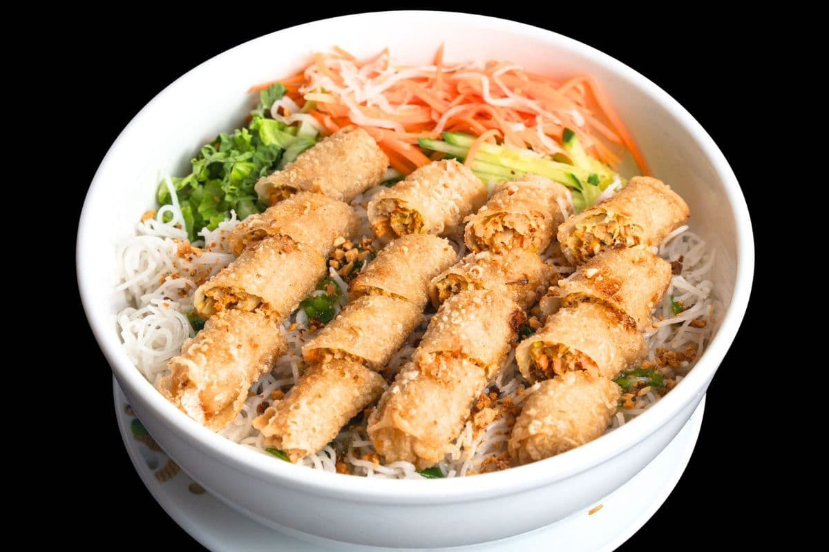 B20. Vermicelli with 4 Spring Rolls