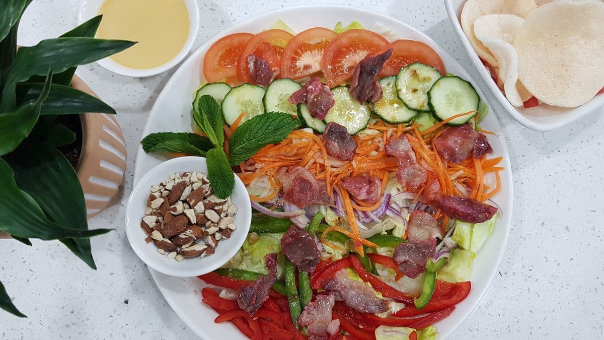 1385. BBQ Pork Salad