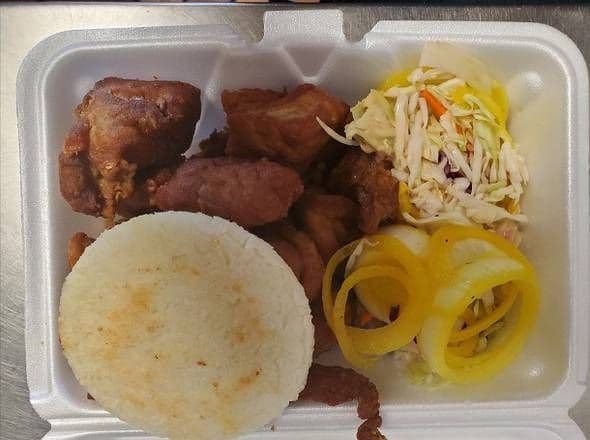 Carnitas and Arepa y Ensalada de Repollo