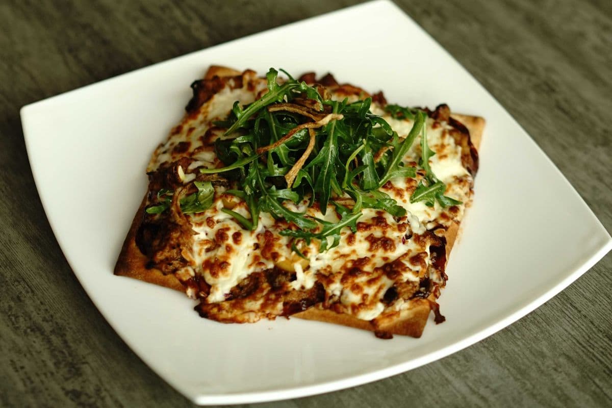Pizza au porc effiloché / Pulled pork pizza